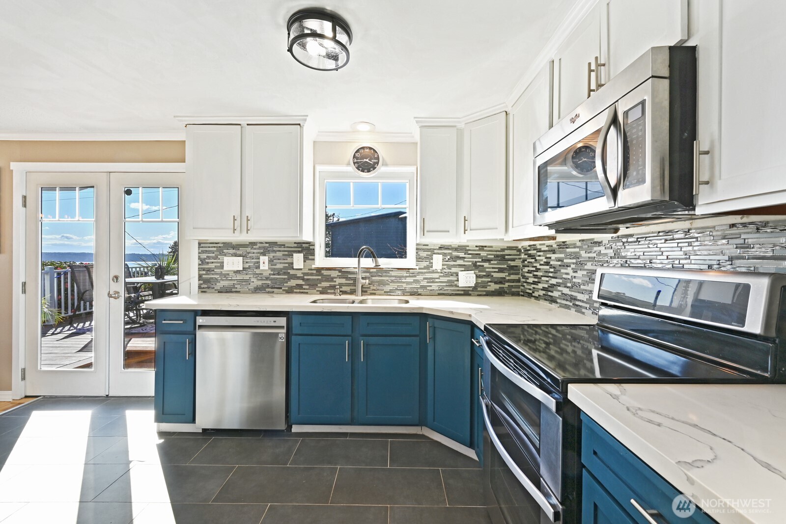 8451 40th Avenue SW, Seattle, WA 98136