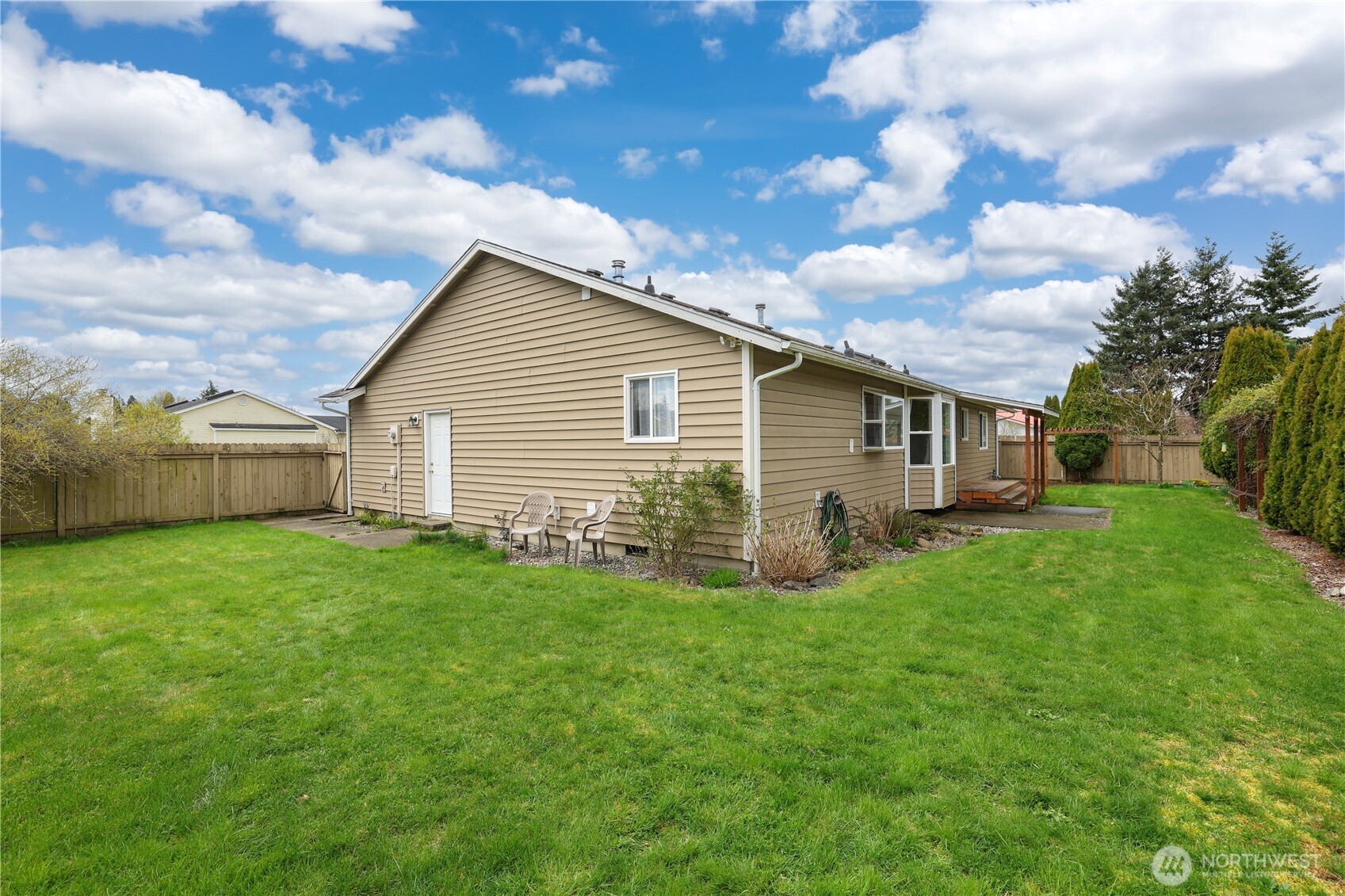 2947 Edel Avenue , Enumclaw, WA 98022