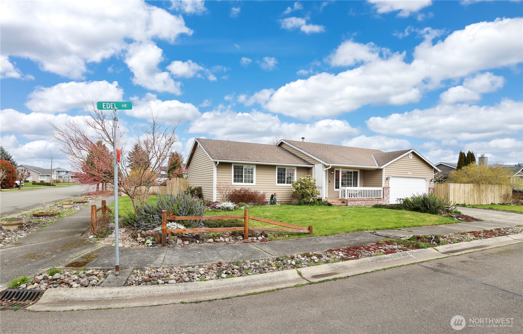 2947 Edel Avenue , Enumclaw, WA 98022
