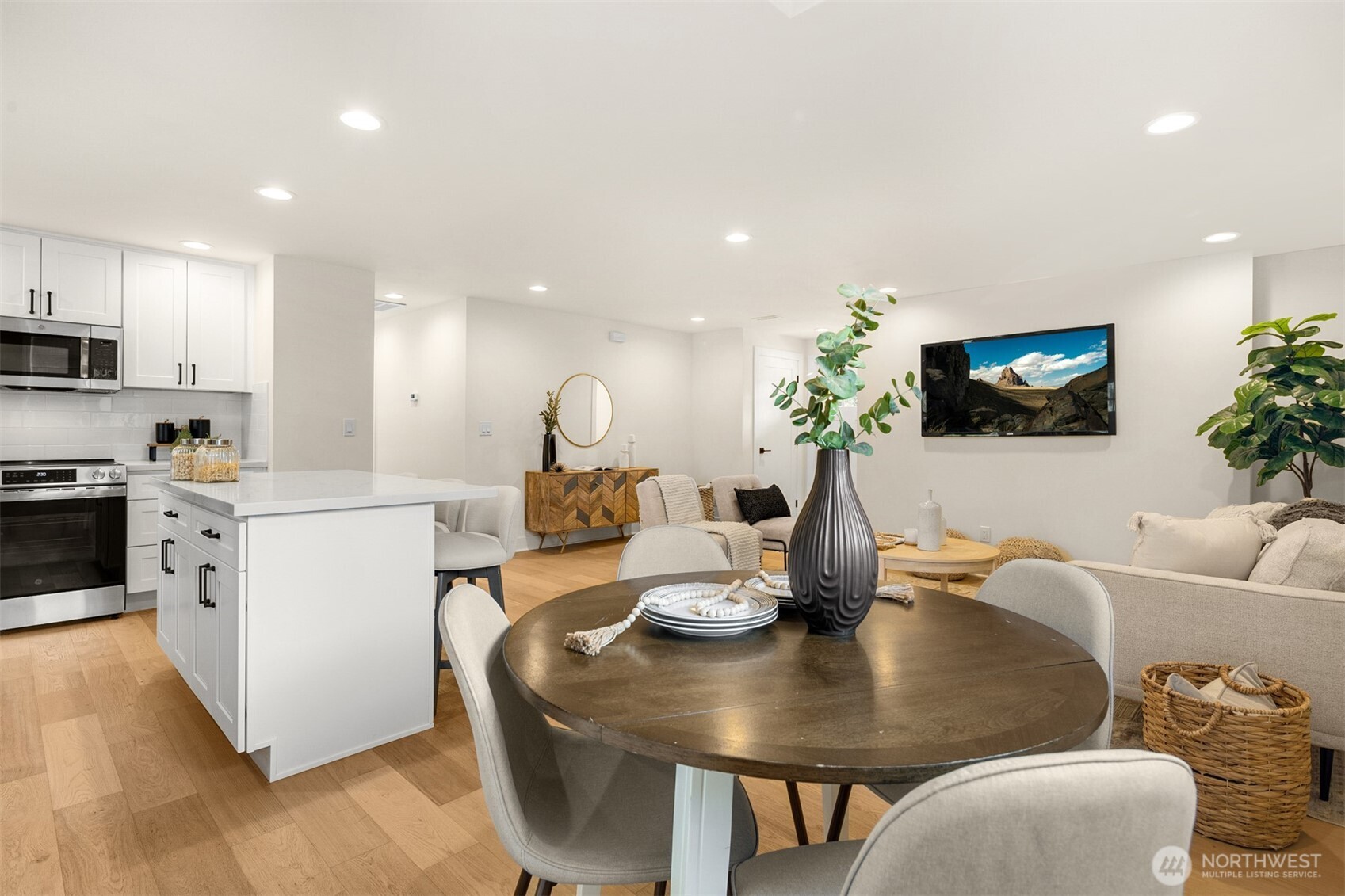 8708 NE 140th Street #A, Kirkland, WA 98034