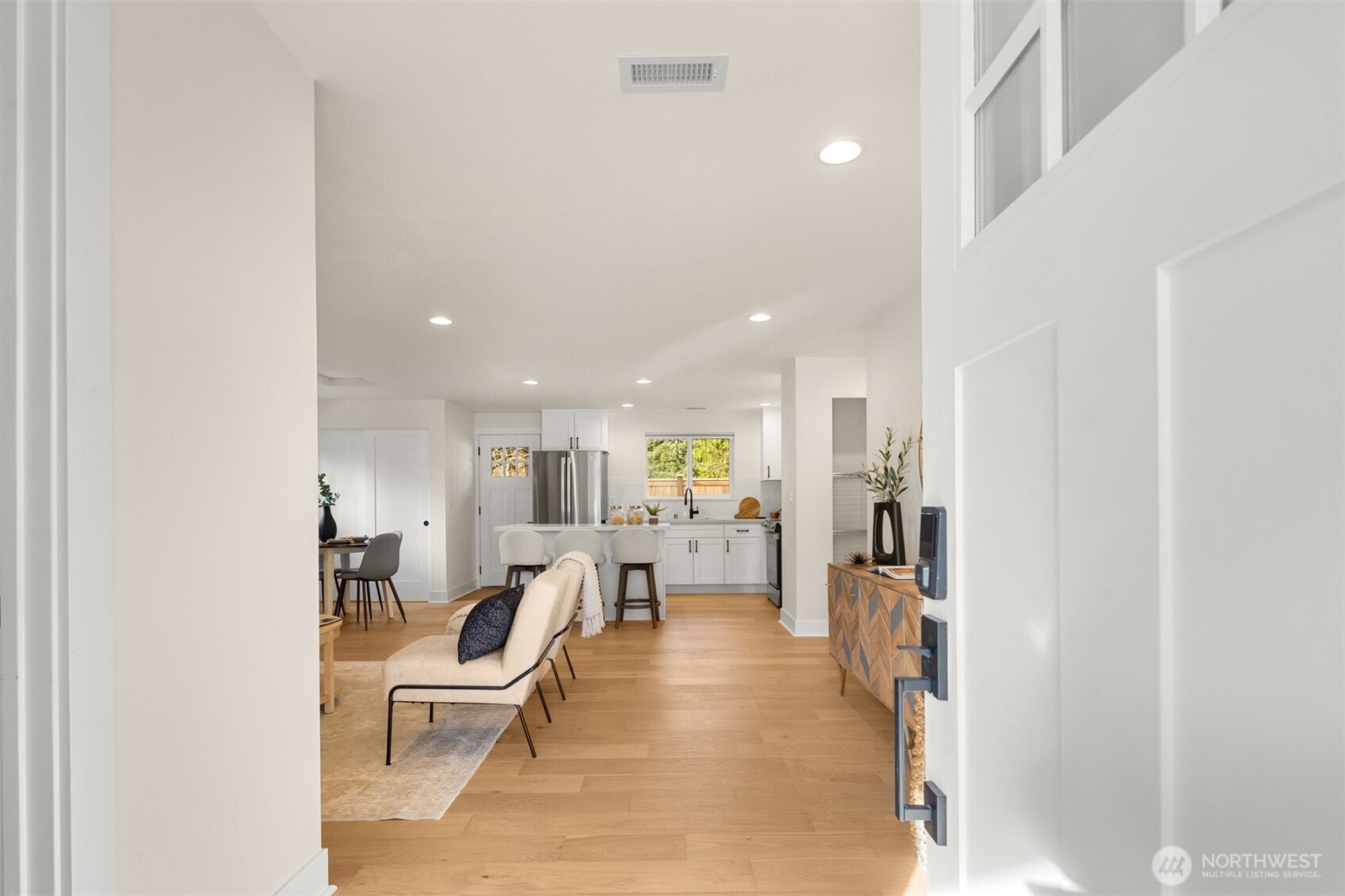 8708 NE 140th Street #A, Kirkland, WA 98034