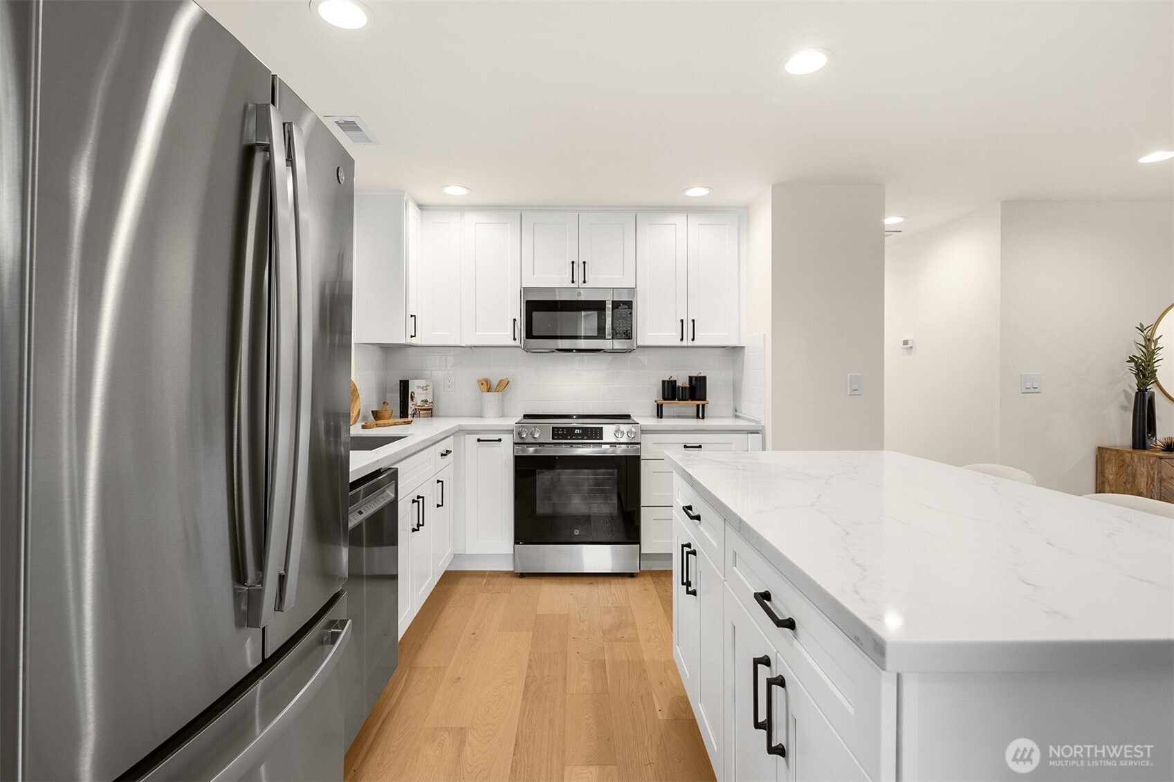 8708 NE 140th Street #A, Kirkland, WA 98034