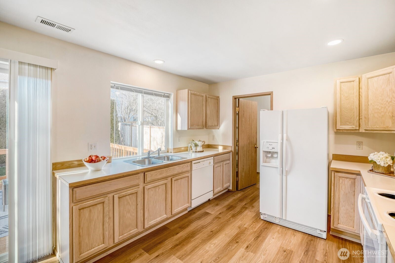 825 SW 361st Street , Federal Way, WA 98023-7290