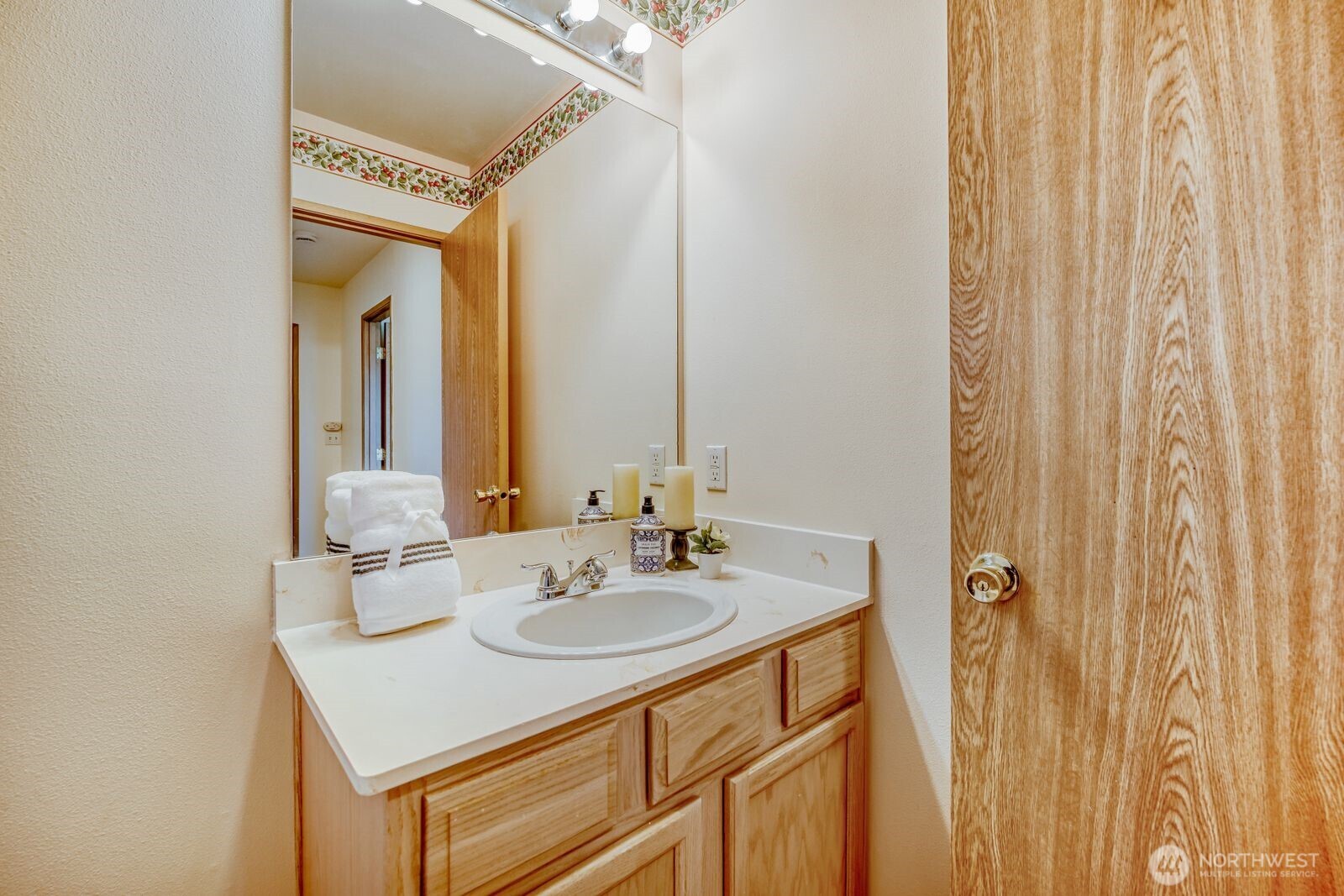 825 SW 361st Street , Federal Way, WA 98023-7290