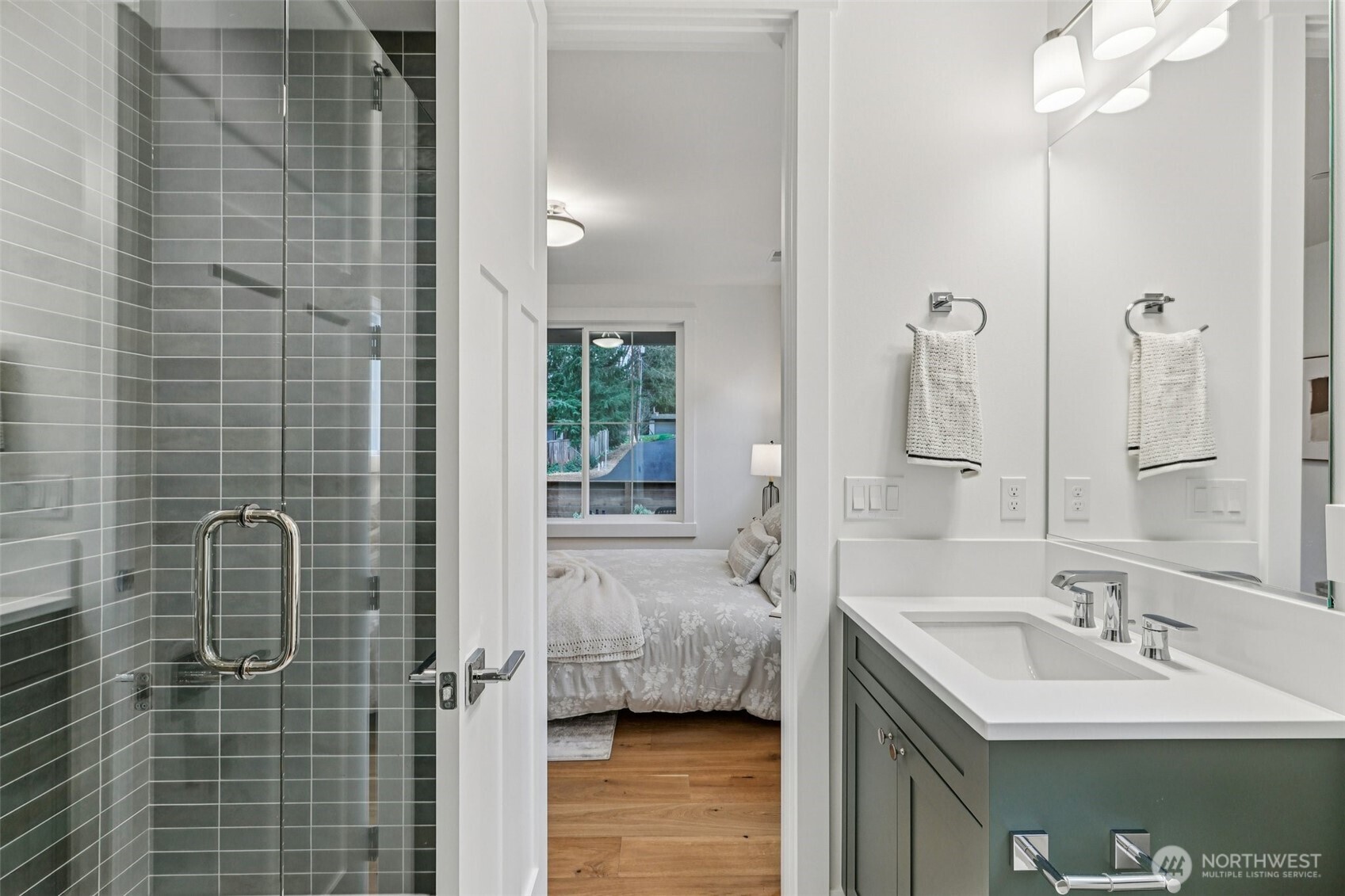 22216 98th Avenue W, Edmonds, WA 98020