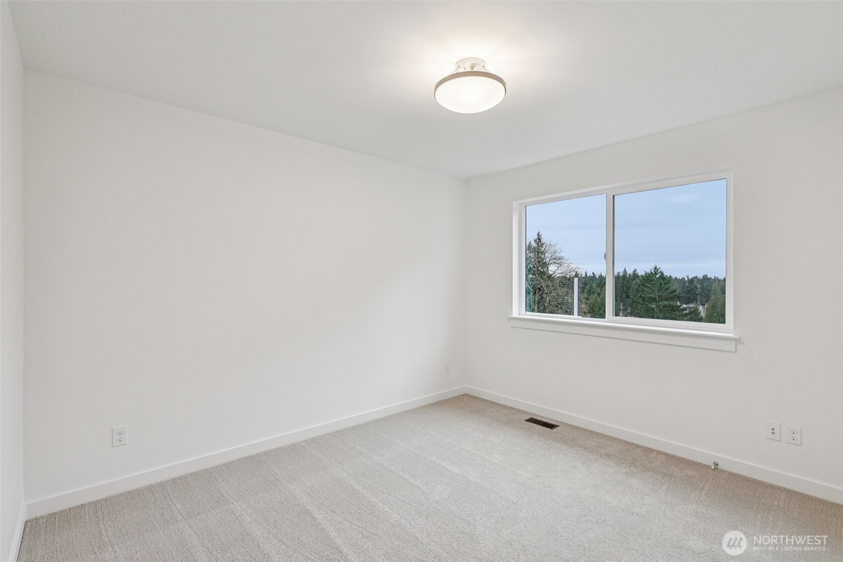 22216 98th Avenue W, Edmonds, WA 98020