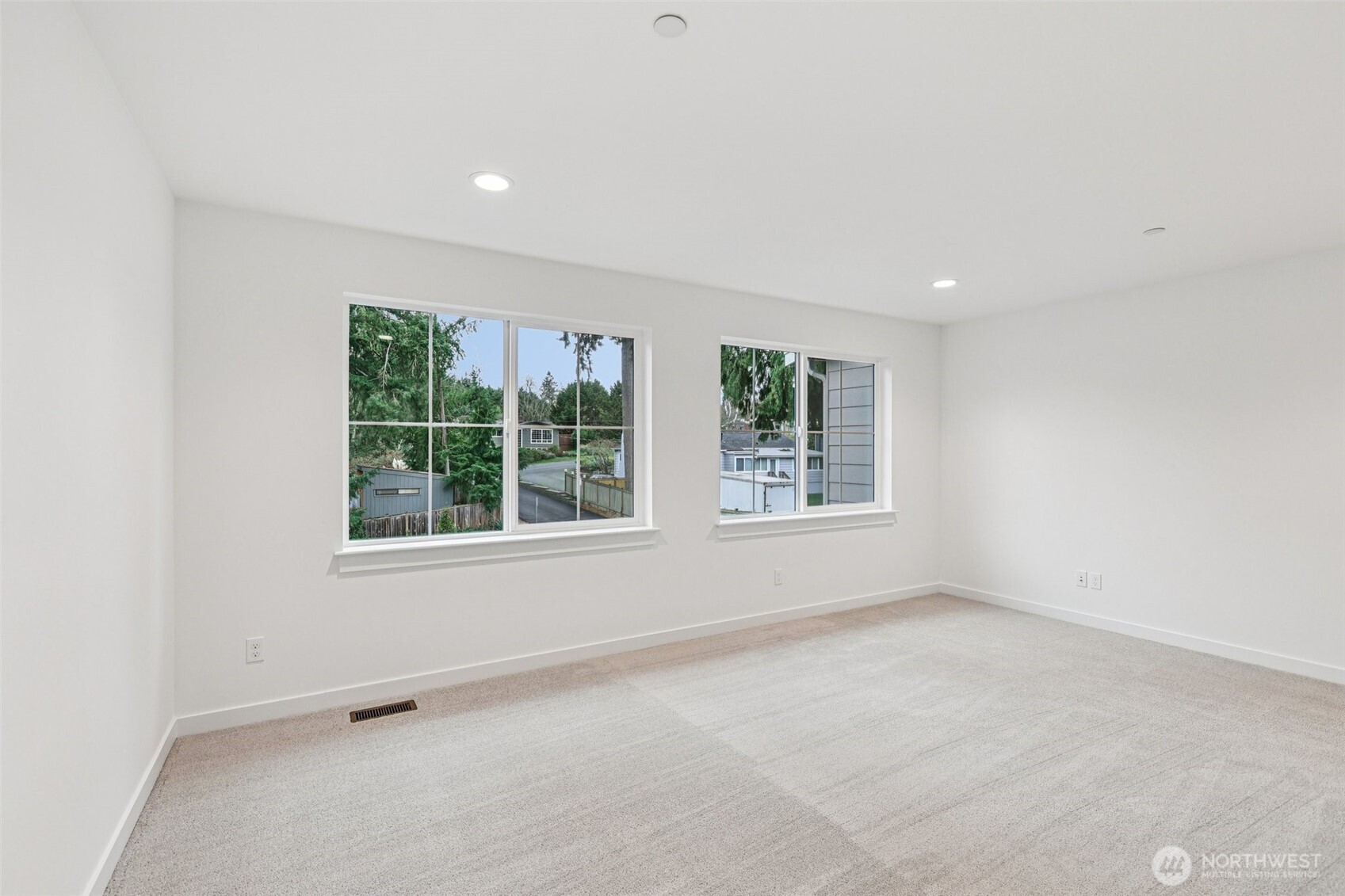 22216 98th Avenue W, Edmonds, WA 98020