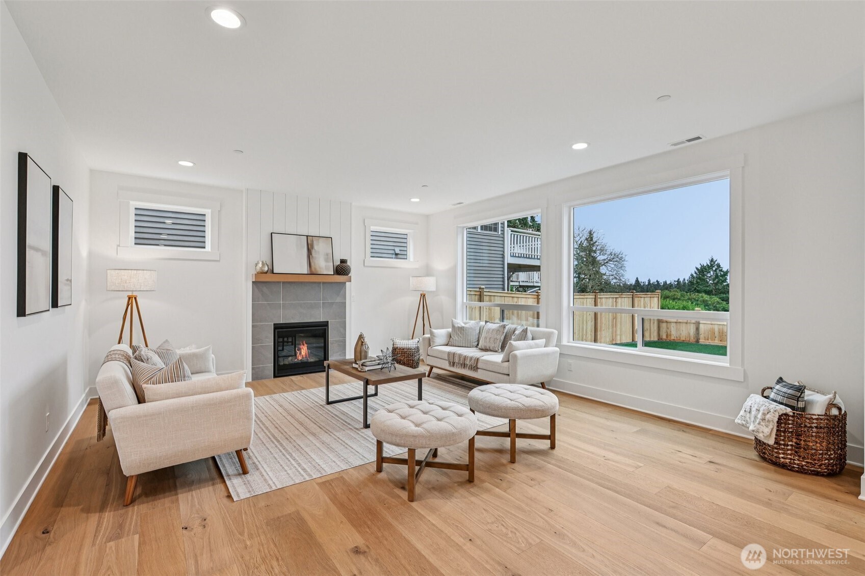 22216 98th Avenue W, Edmonds, WA 98020