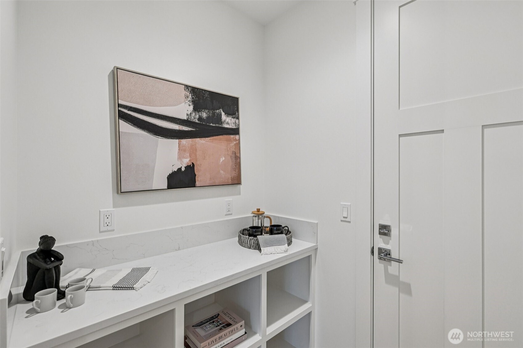 22216 98th Avenue W, Edmonds, WA 98020