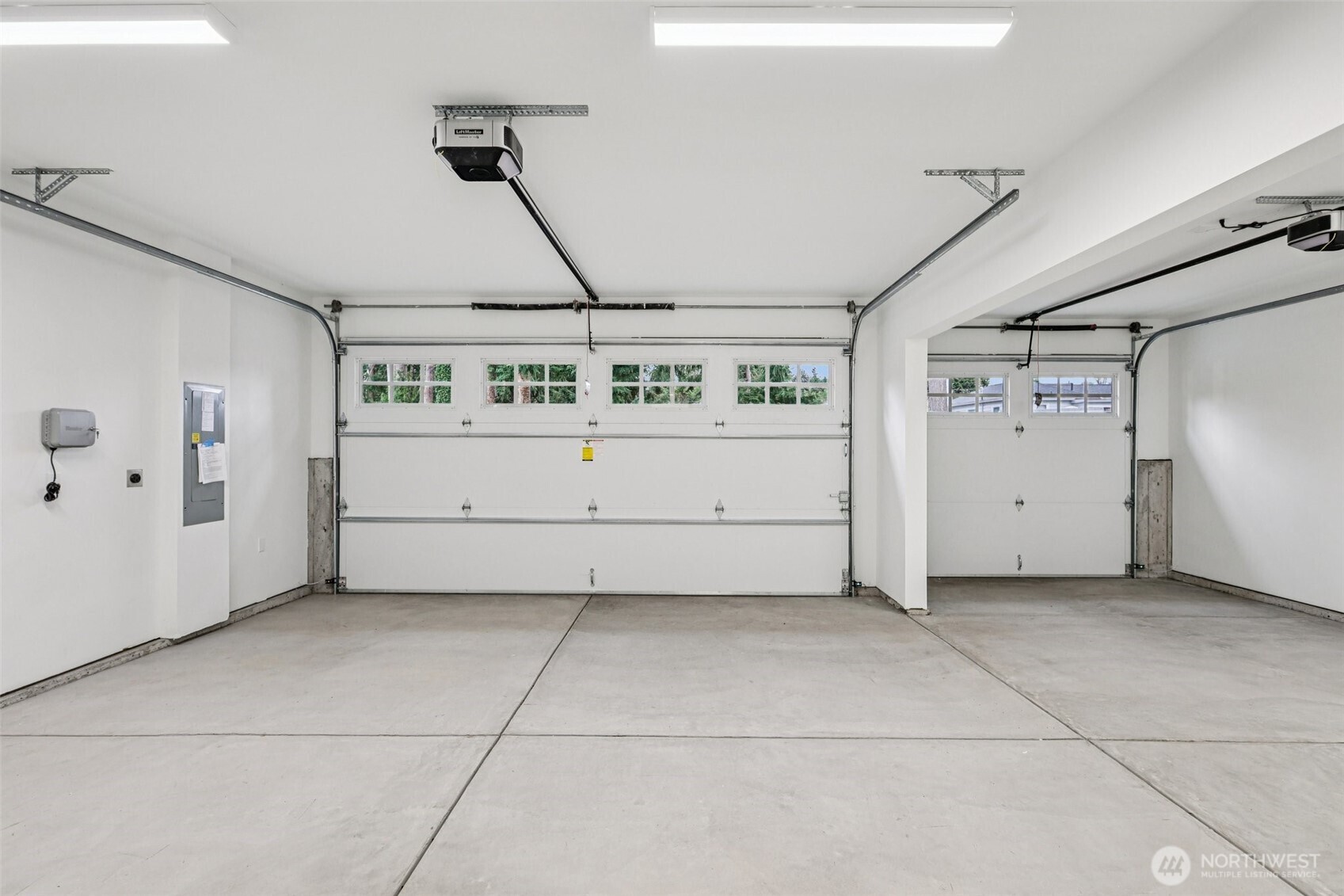 22216 98th Avenue W, Edmonds, WA 98020