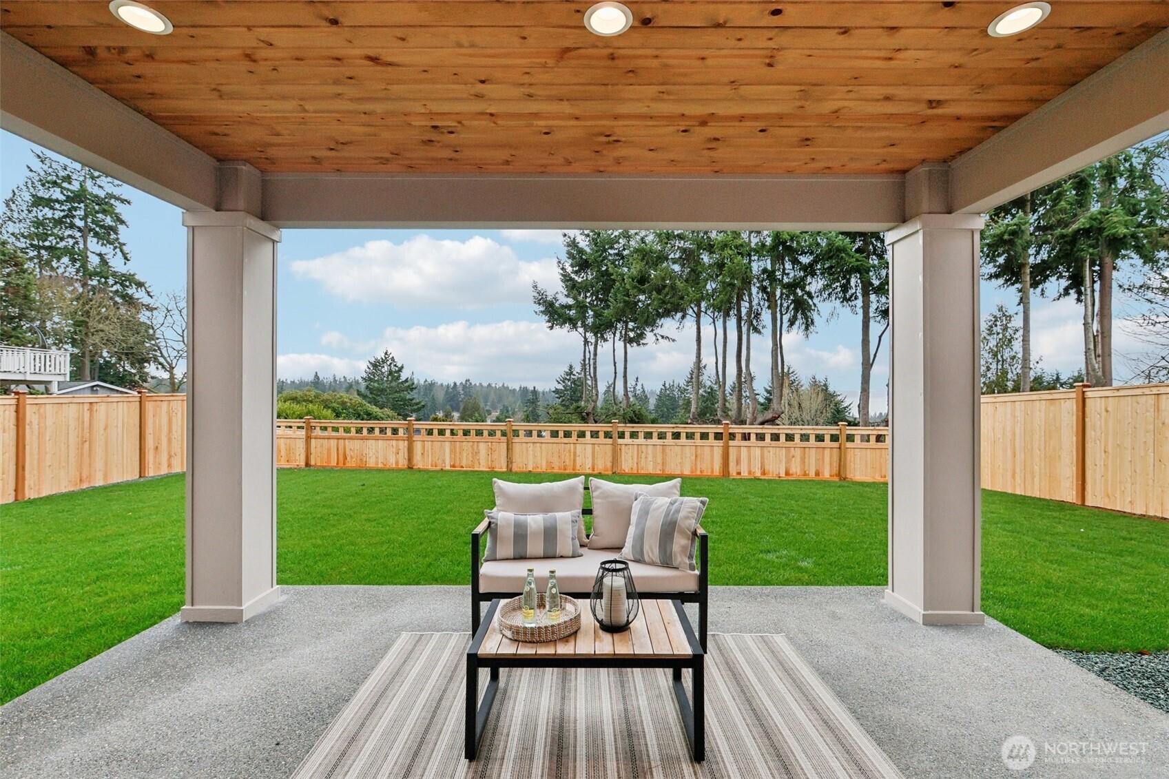 22216 98th Avenue W, Edmonds, WA 98020