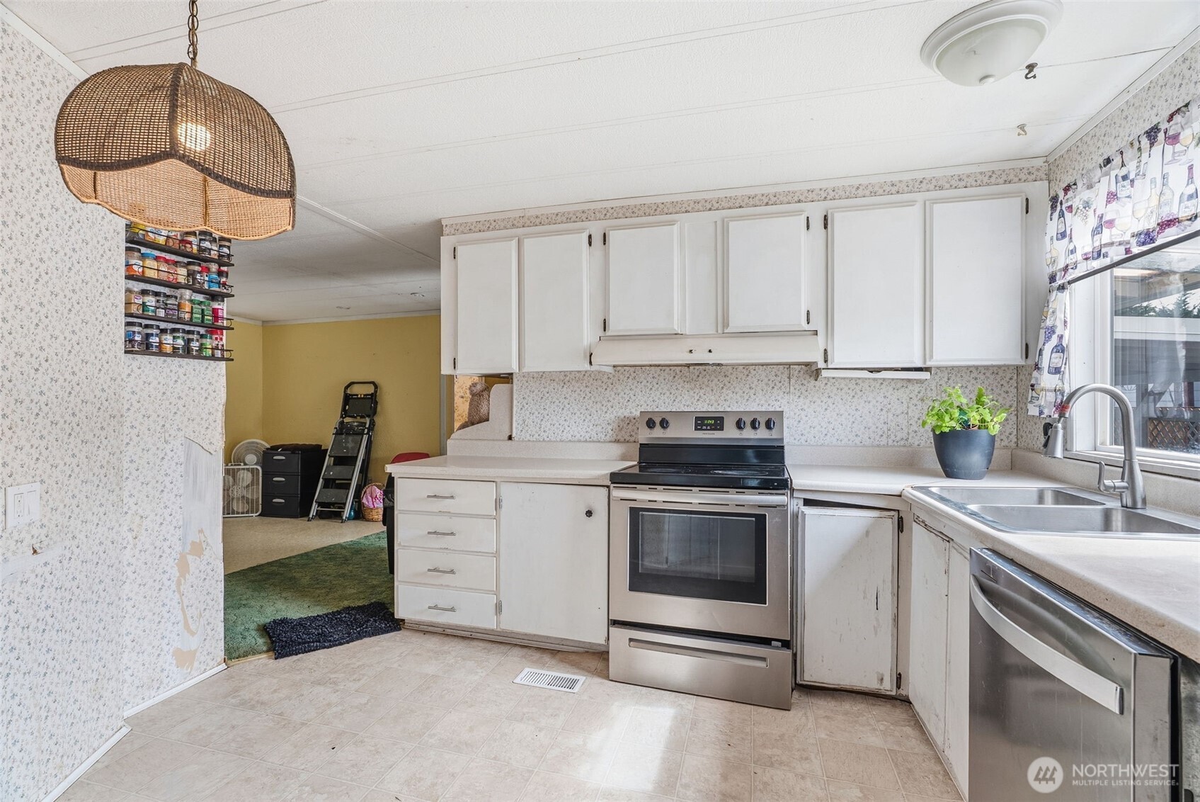 5600 Mt. Solo Rd. #136, Longview, WA 98632-4933