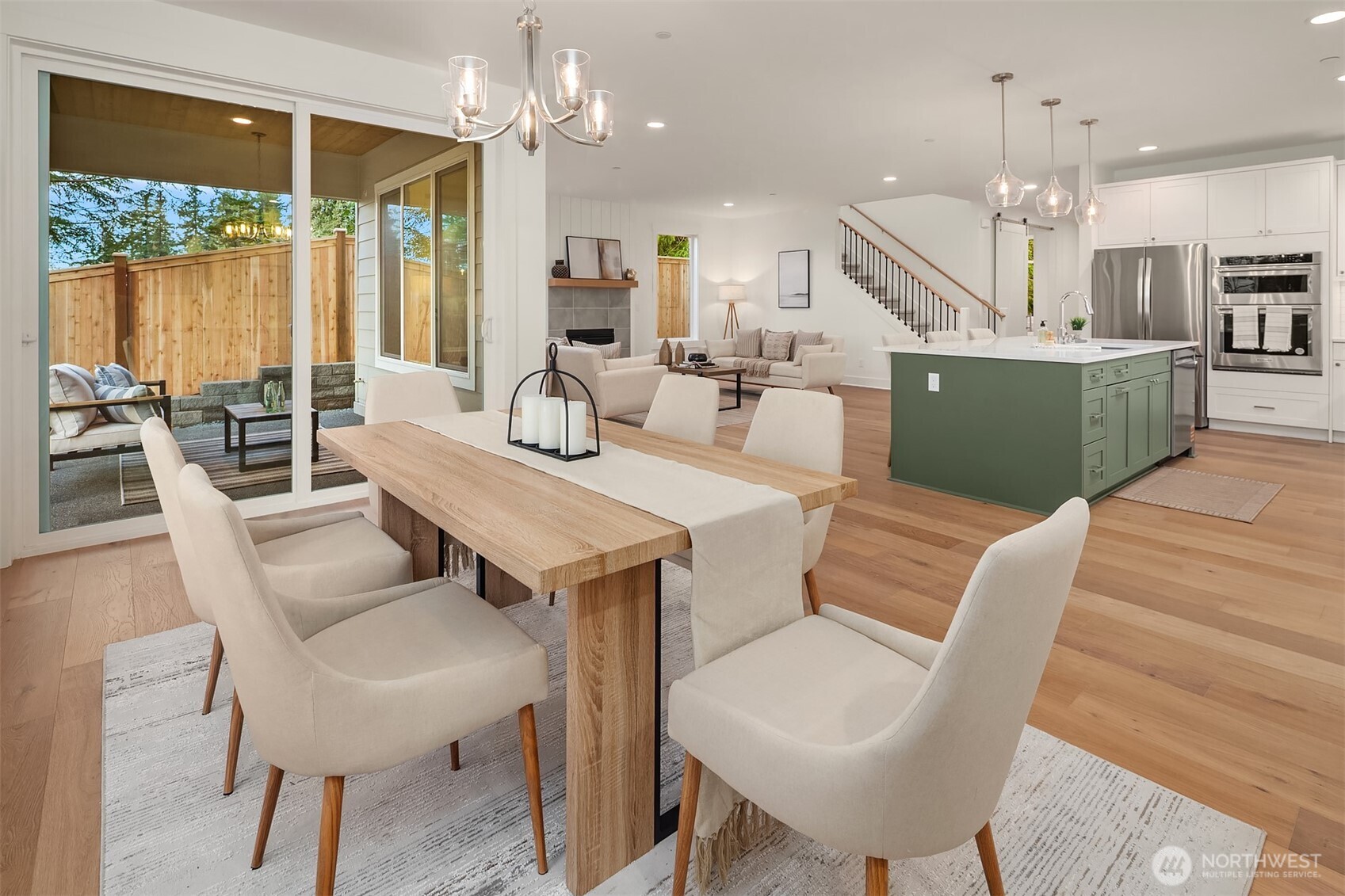 22212 98th Avenue W, Edmonds, WA 98020