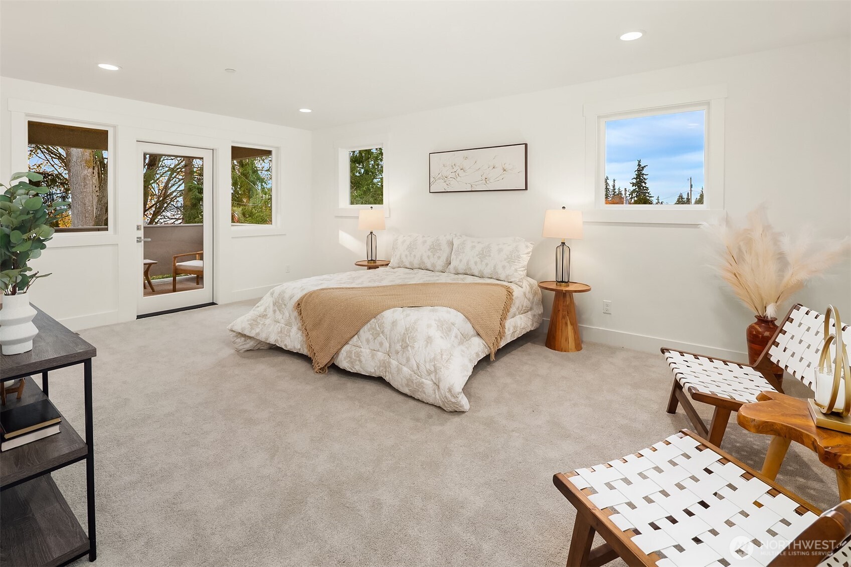 22212 98th Avenue W, Edmonds, WA 98020