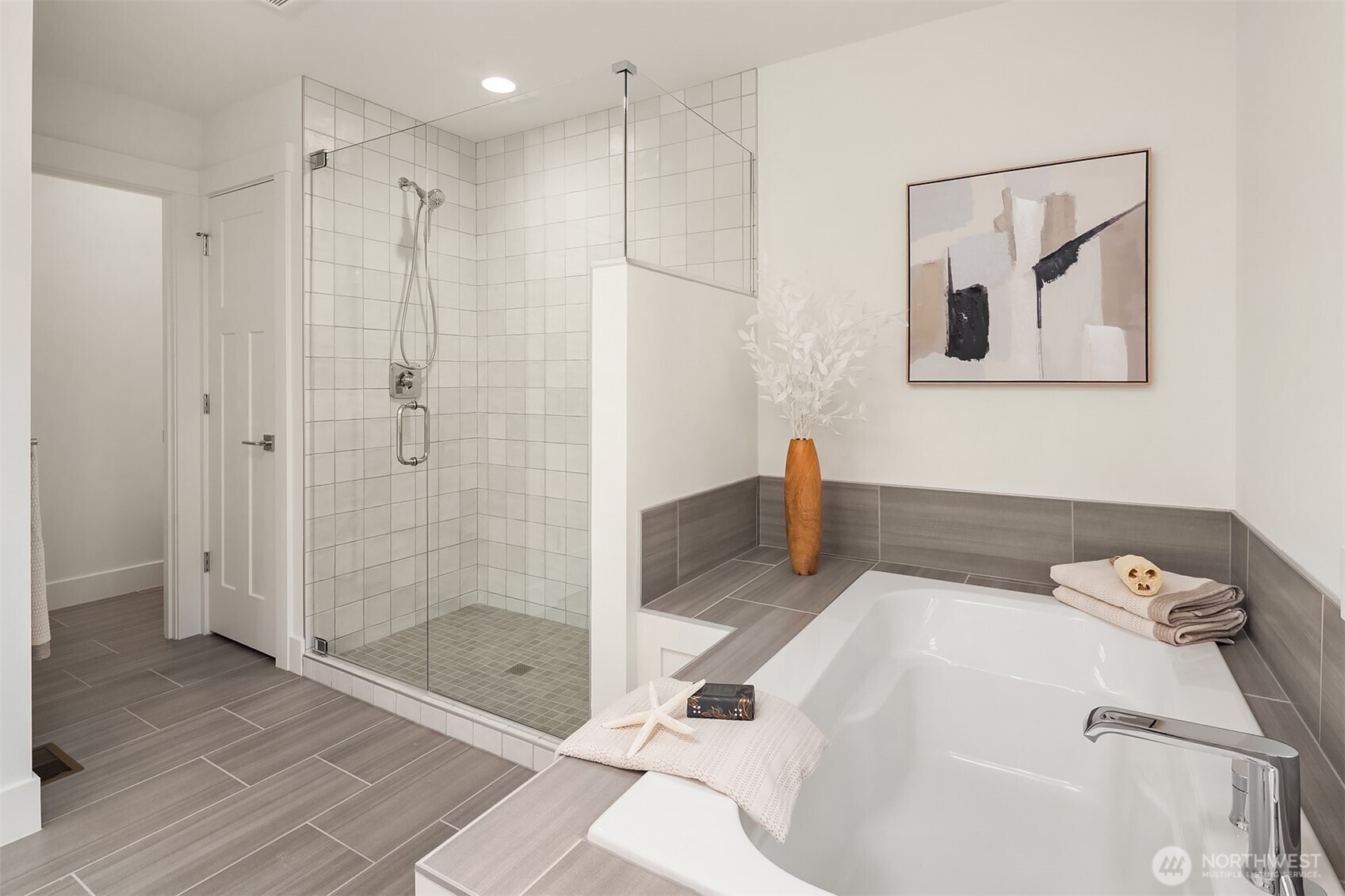 22212 98th Avenue W, Edmonds, WA 98020