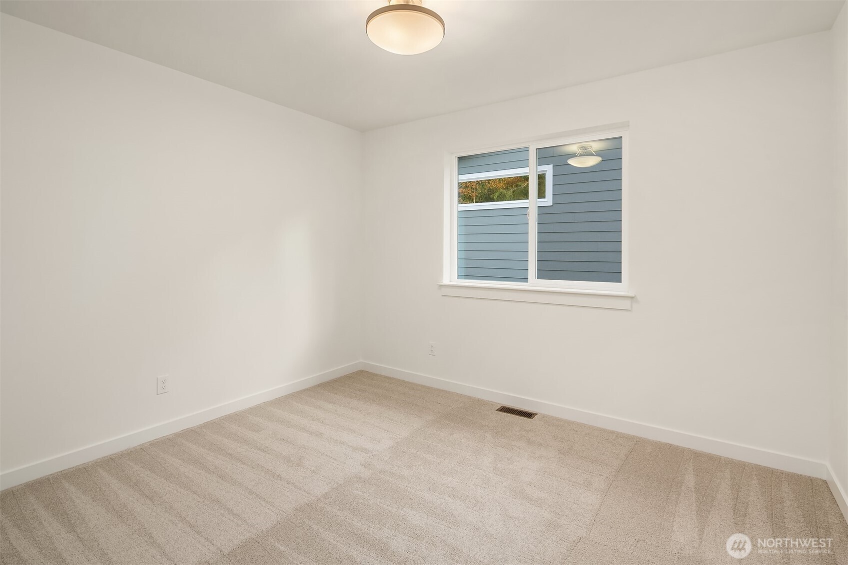 22212 98th Avenue W, Edmonds, WA 98020