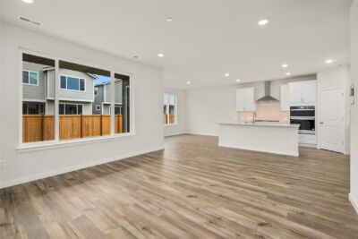 3986 Flat Top Drive , Bremerton, WA 98312 - Photo 2