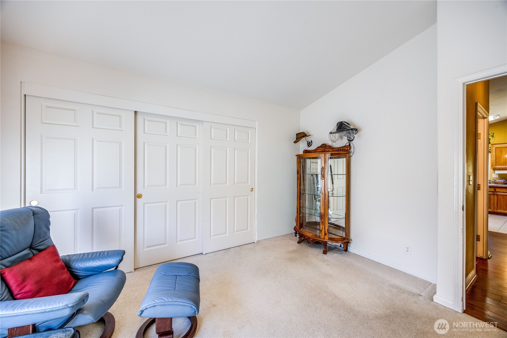 600 NE Lincoln Rd #35, Poulsbo, WA 98370