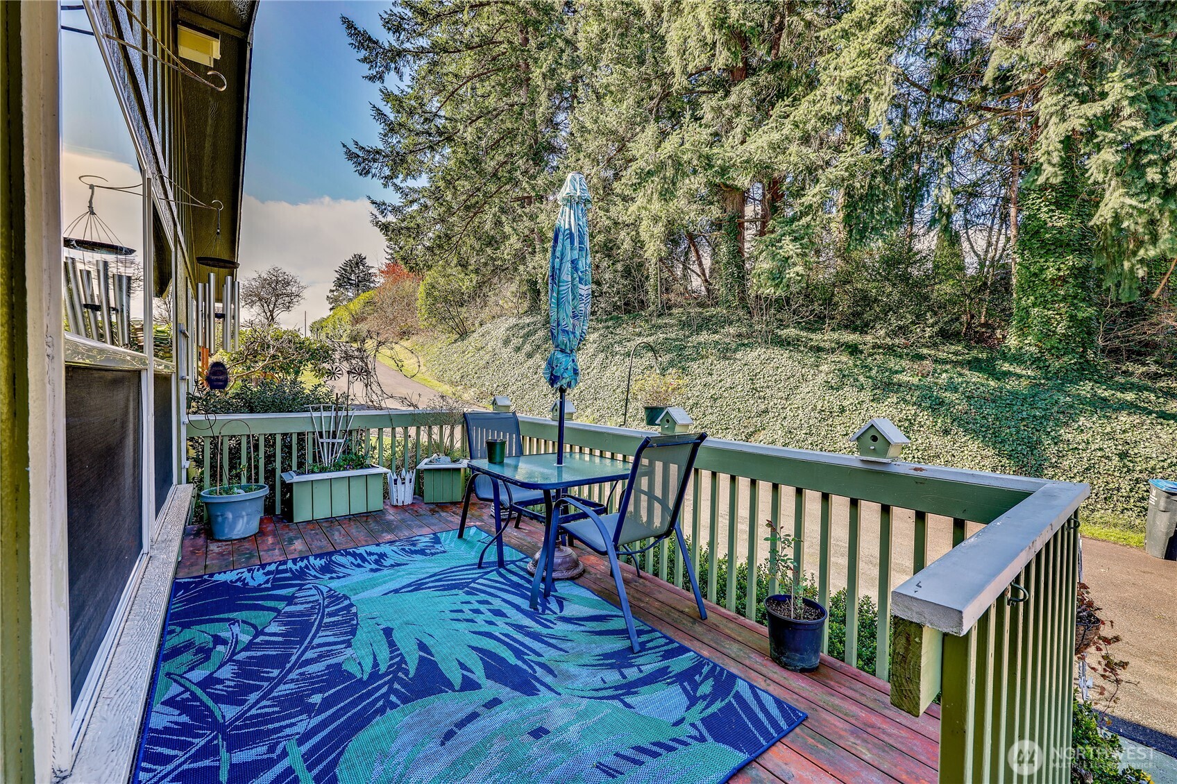 600 NE Lincoln Rd #35, Poulsbo, WA 98370