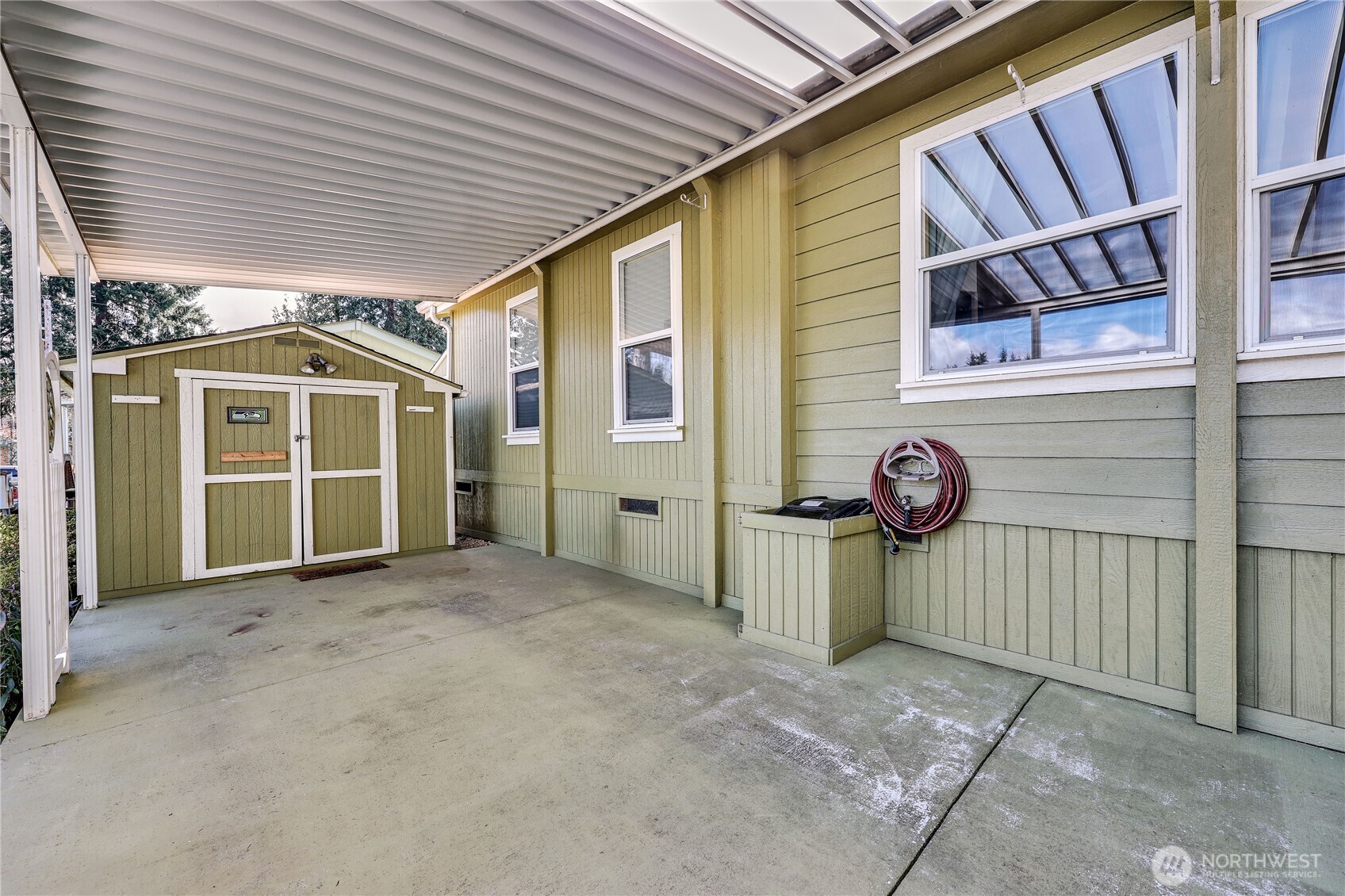 600 NE Lincoln Rd #35, Poulsbo, WA 98370