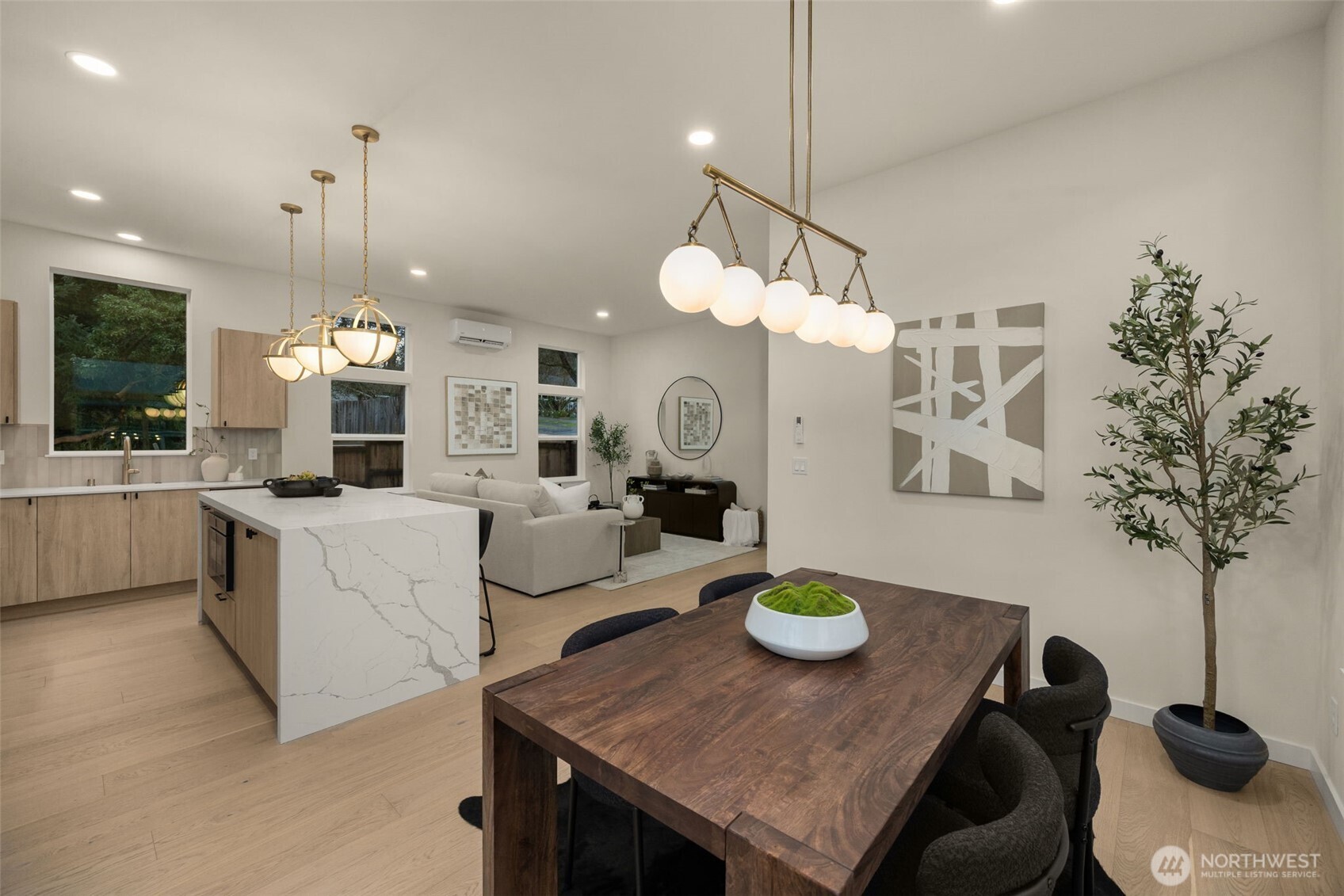 8403 NE 137th Street , Kirkland, WA 98034