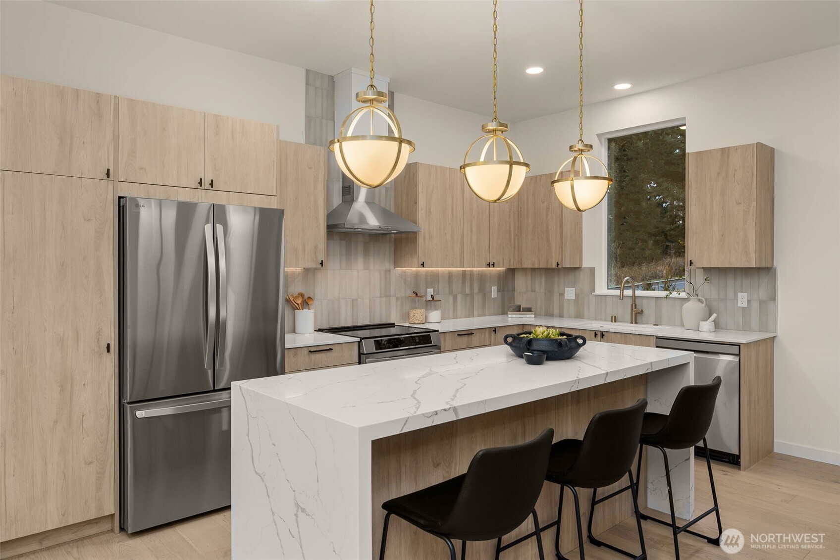 8403 NE 137th Street , Kirkland, WA 98034