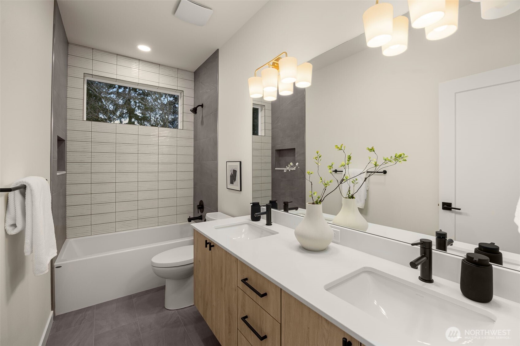 8403 NE 137th Street , Kirkland, WA 98034