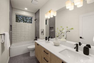 8403 NE 137th Street , Kirkland, WA 98034 - Photo 20