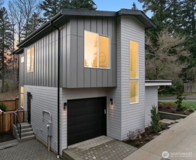 8403 NE 137th Street , Kirkland, WA 98034 - Photo 2