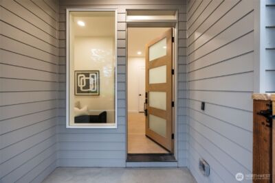 8403 NE 137th Street , Kirkland, WA 98034 - Photo 4