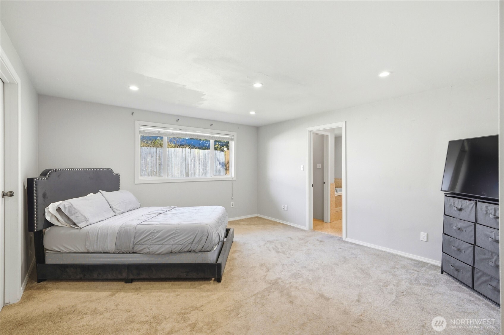 7919 194th Place SW, Edmonds, WA 98026