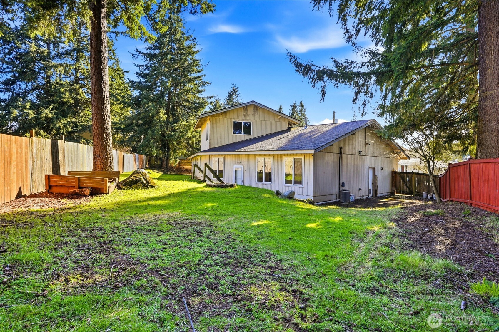 7919 194th Place SW, Edmonds, WA 98026