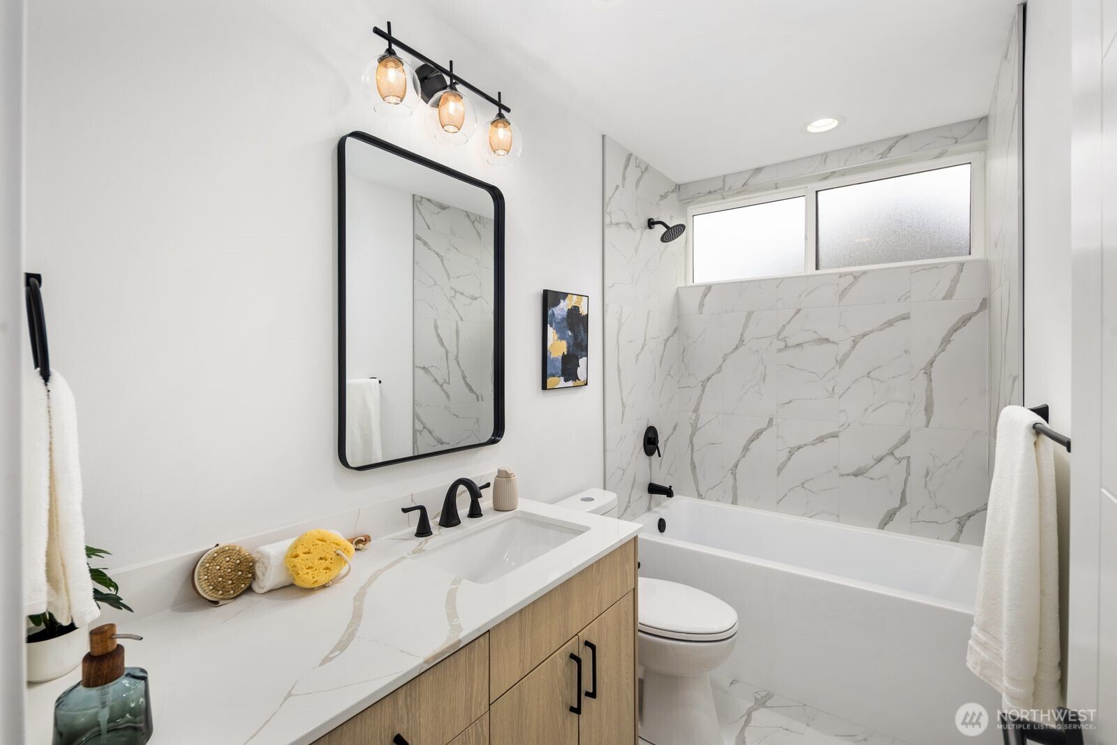 520 N 102nd Street , Seattle, WA 98133