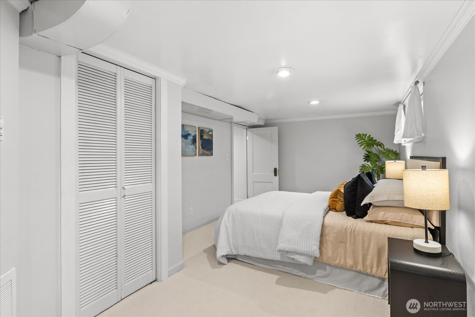 810 NE Ravenna Boulevard , Seattle, WA 98115