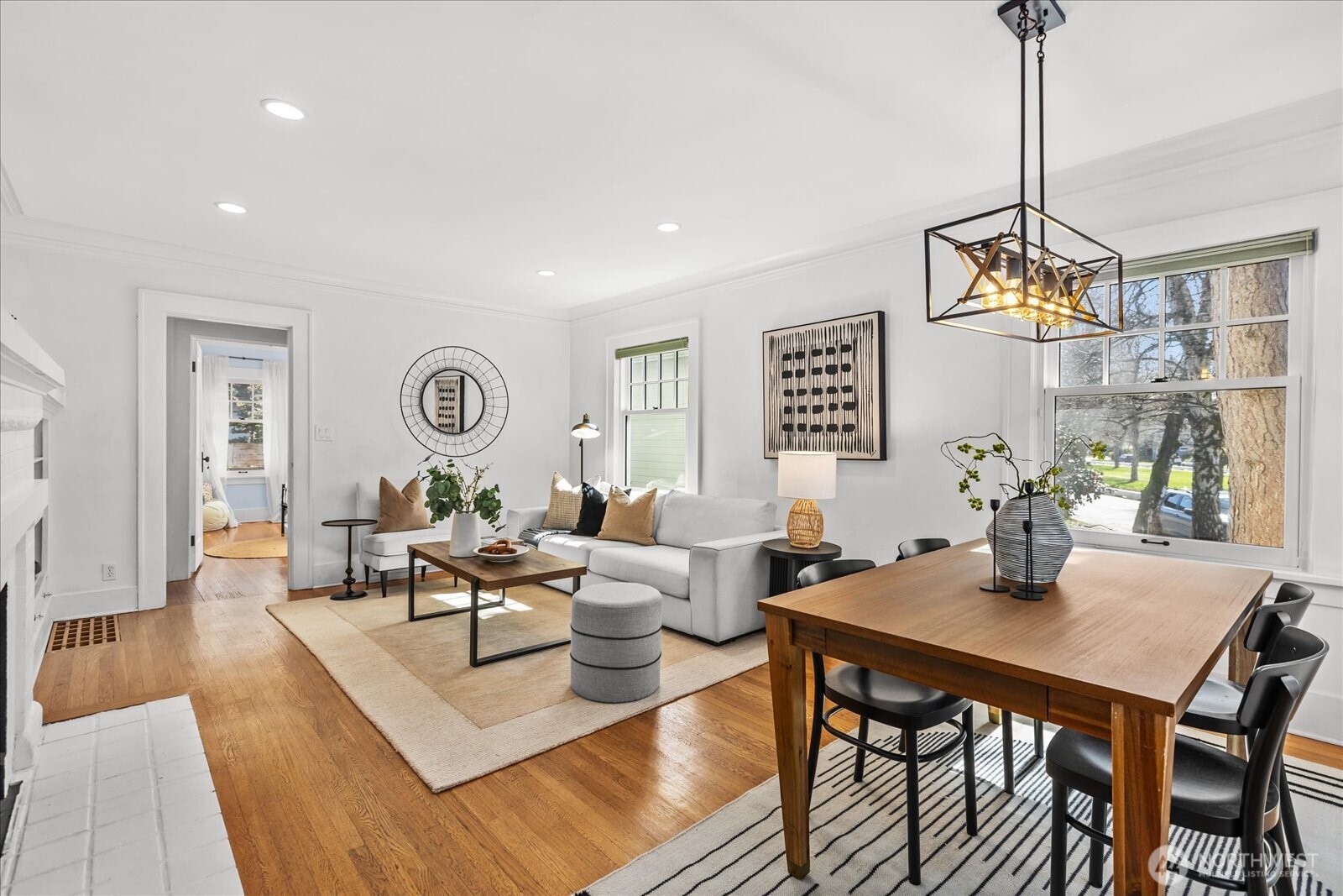 810 NE Ravenna Boulevard , Seattle, WA 98115