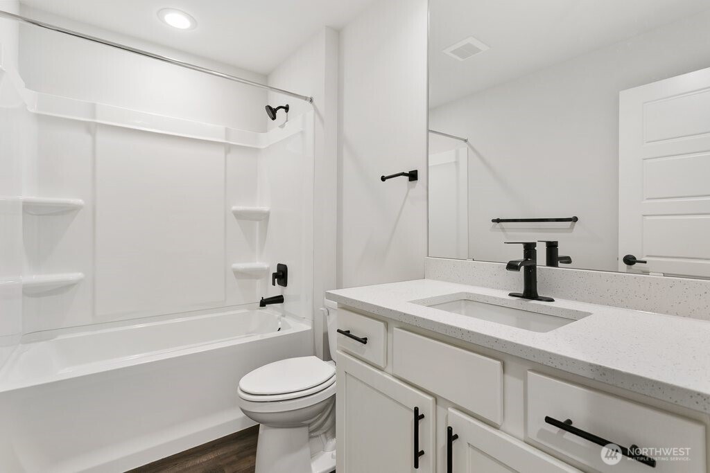 13421 Admiralty Way #D3, Lynnwood, WA 98087