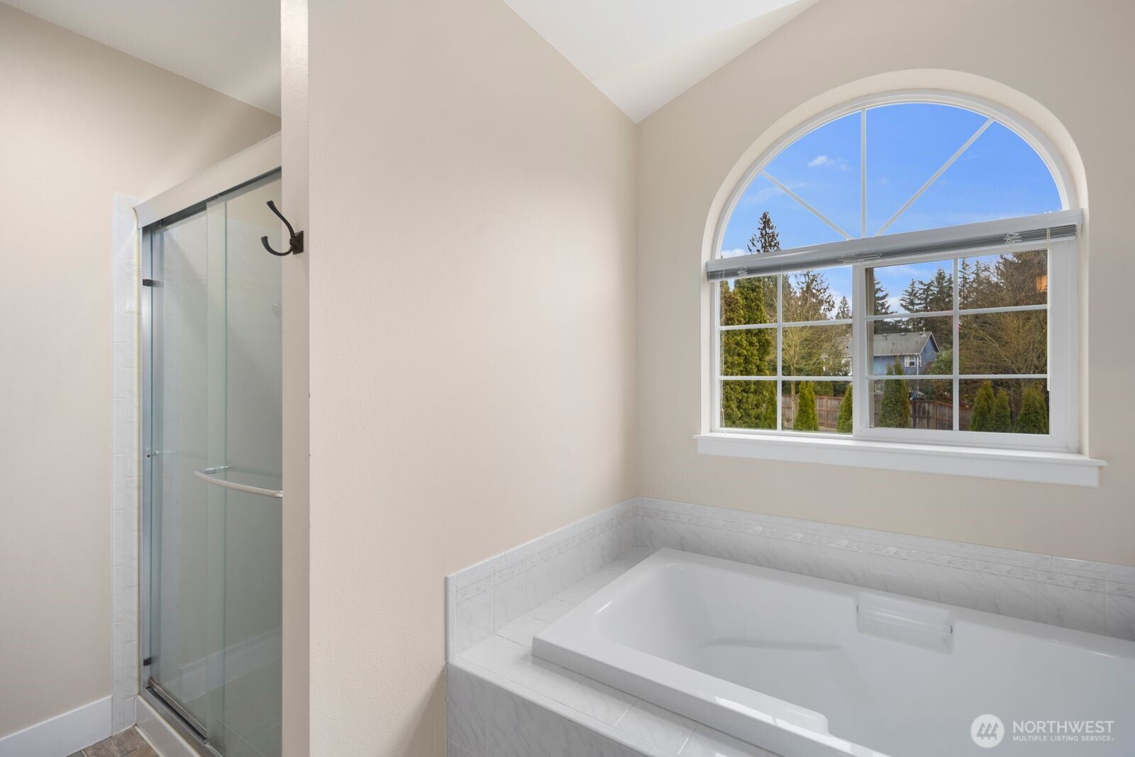 706 Bremerton Place NE, Renton, WA 98059