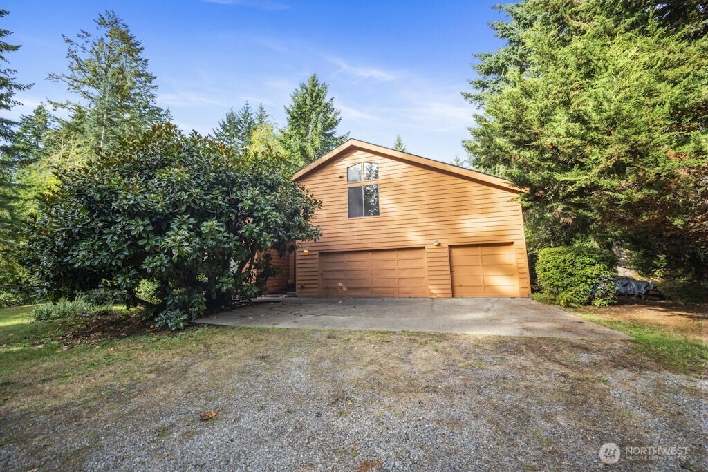 8727 Johnson Point Road NE, Olympia, WA 98516