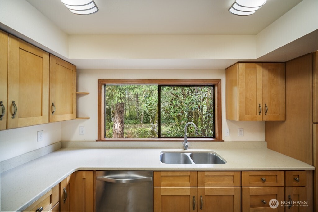 8727 Johnson Point Road NE, Olympia, WA 98516