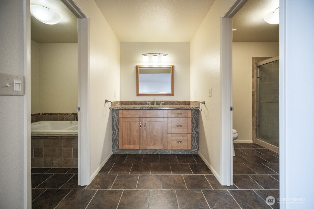 8727 Johnson Point Road NE, Olympia, WA 98516