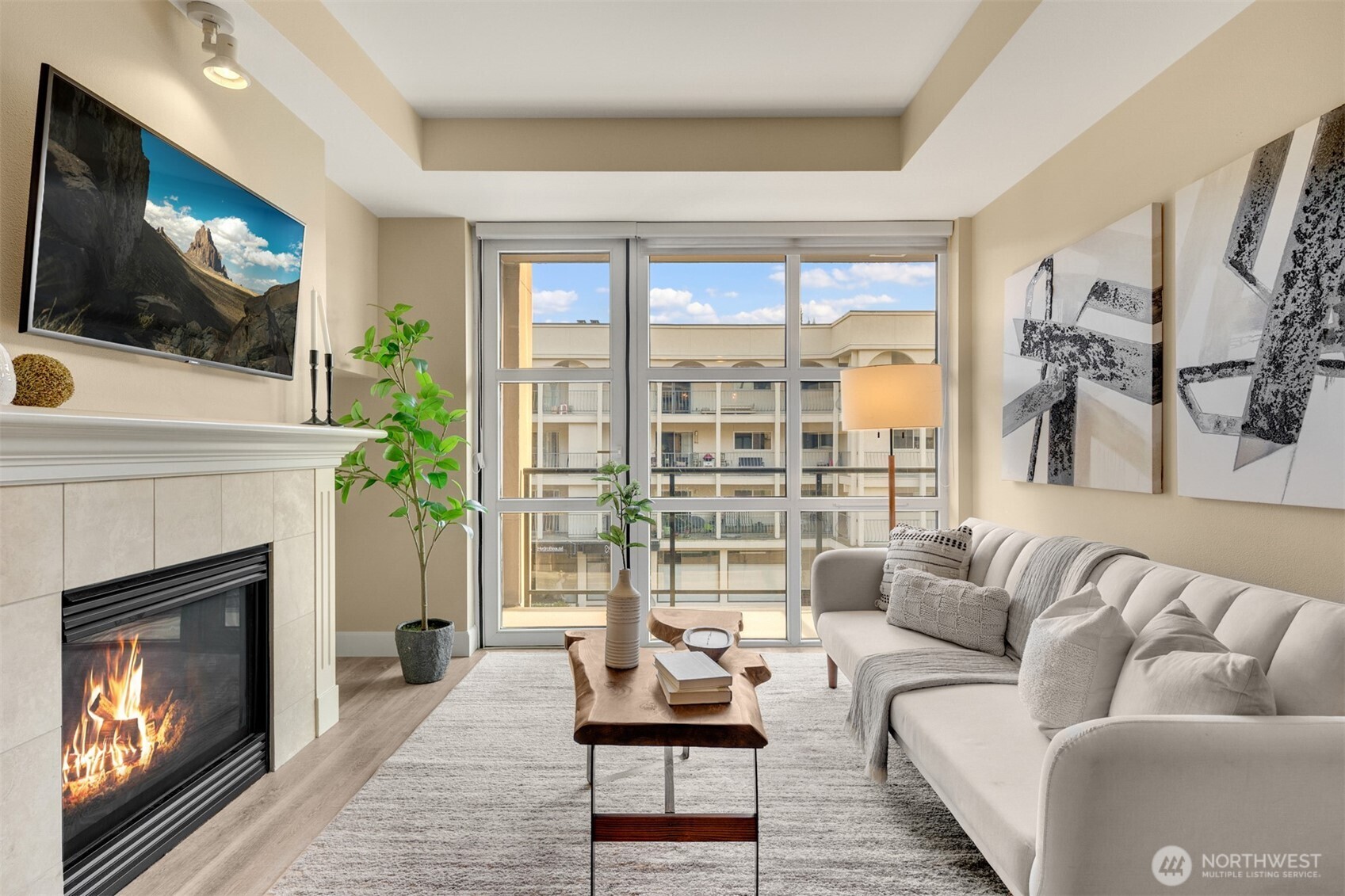 10047 Main Street #305, Bellevue, WA 98004