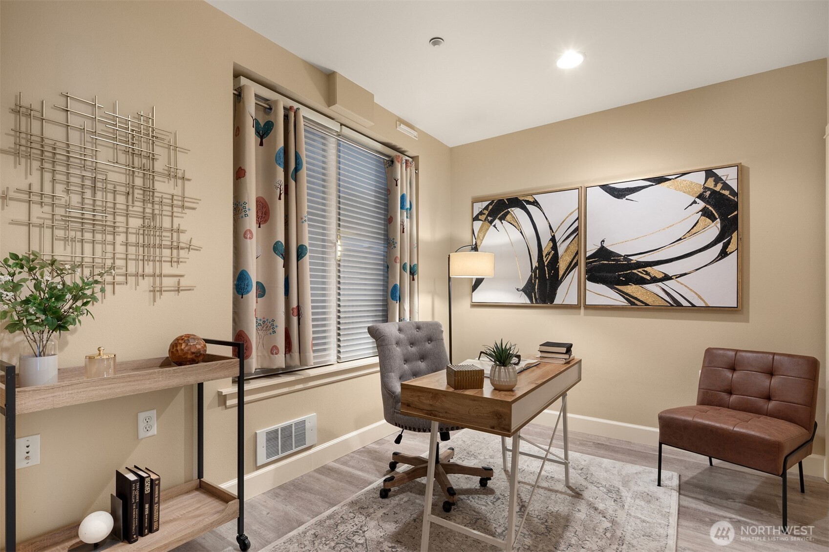 10047 Main Street #305, Bellevue, WA 98004