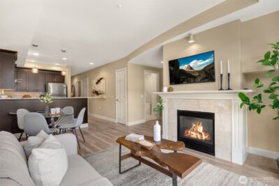 10047 Main Street #305, Bellevue, WA 98004 - Photo 14