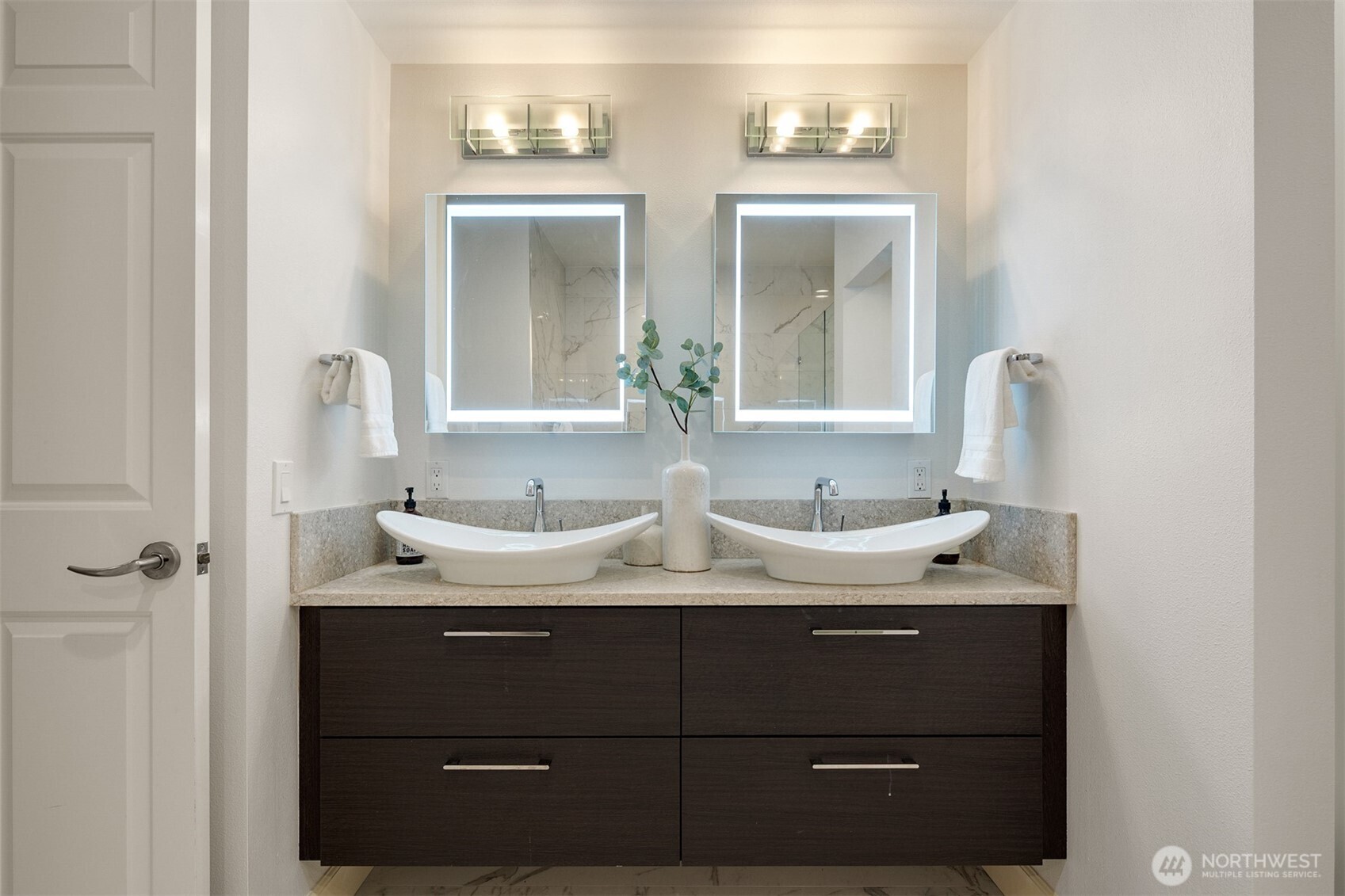 10047 Main Street #305, Bellevue, WA 98004