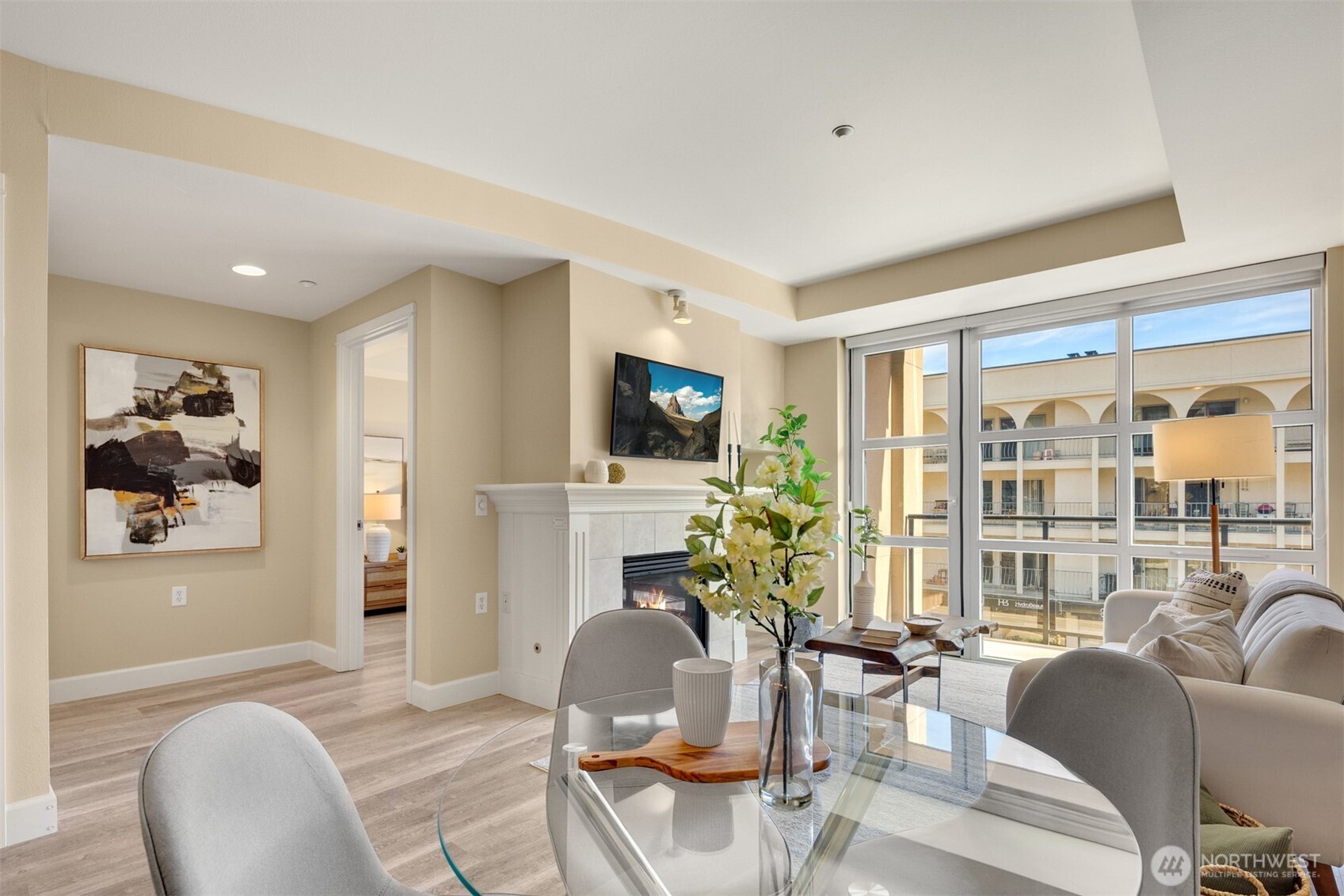 10047 Main Street #305, Bellevue, WA 98004