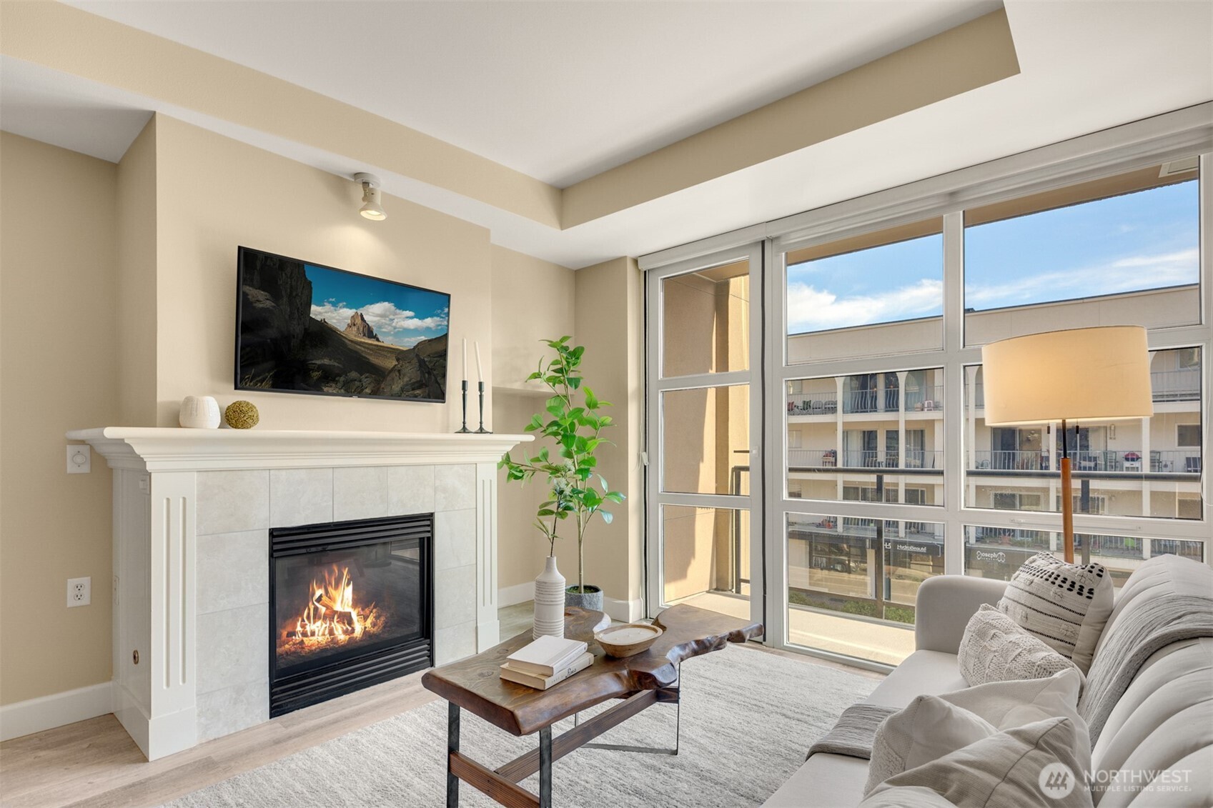 10047 Main Street #305, Bellevue, WA 98004