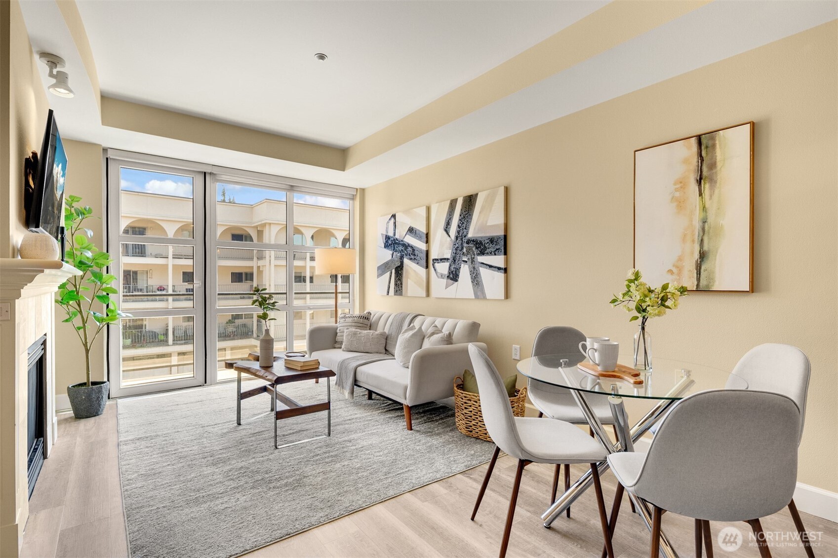10047 Main Street #305, Bellevue, WA 98004