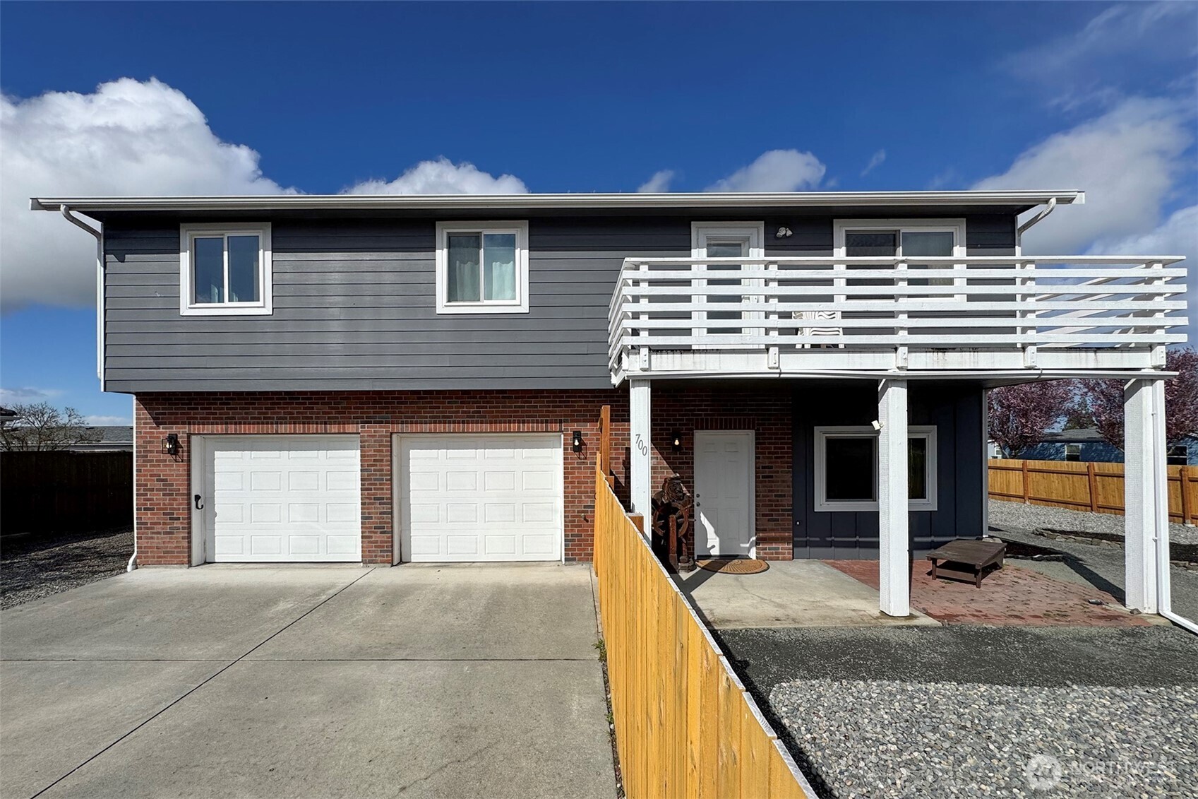 700 W Fir Street , Sequim, WA 98382