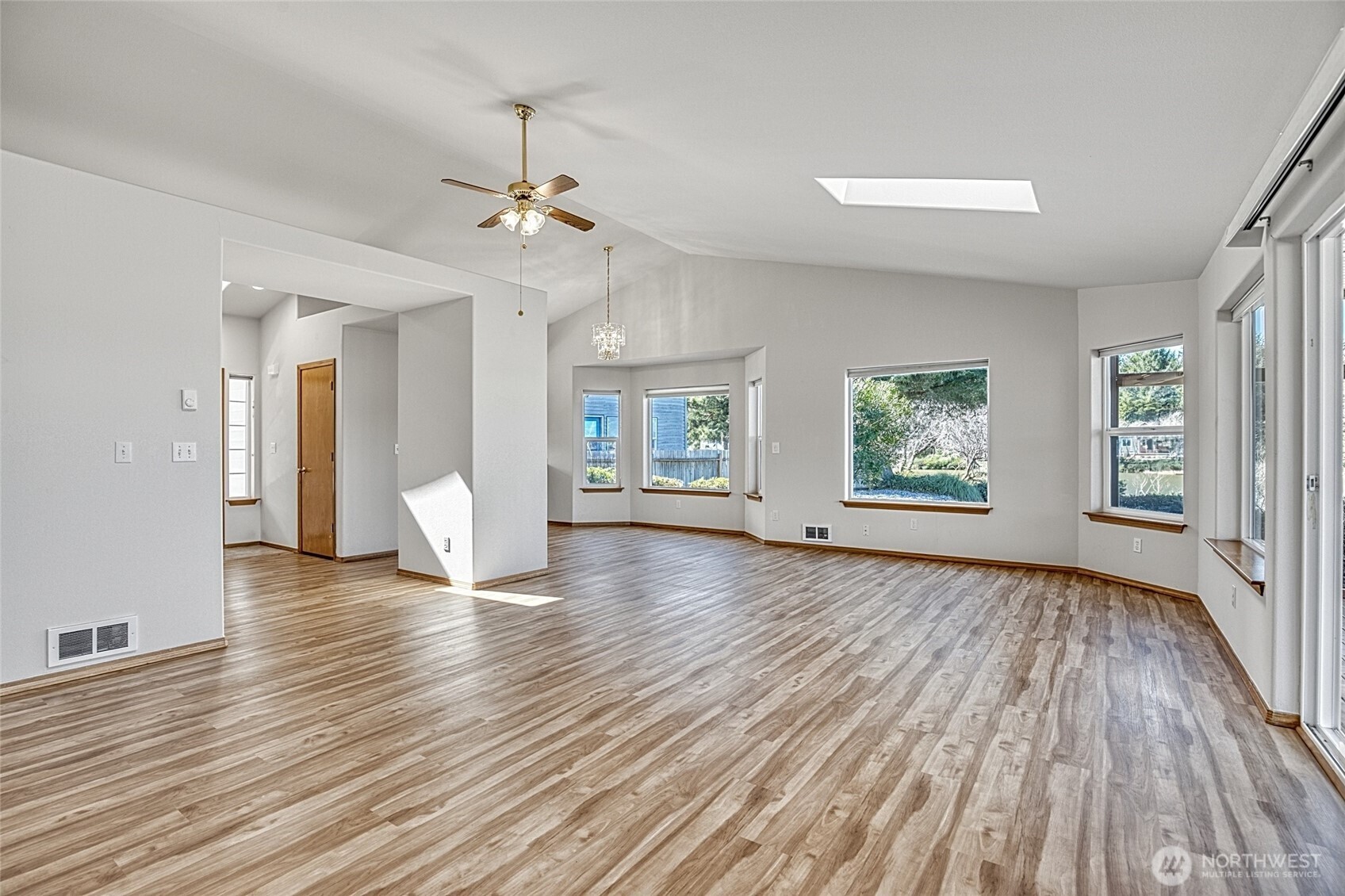 288 Overlake Street NE, Ocean Shores, WA 98569