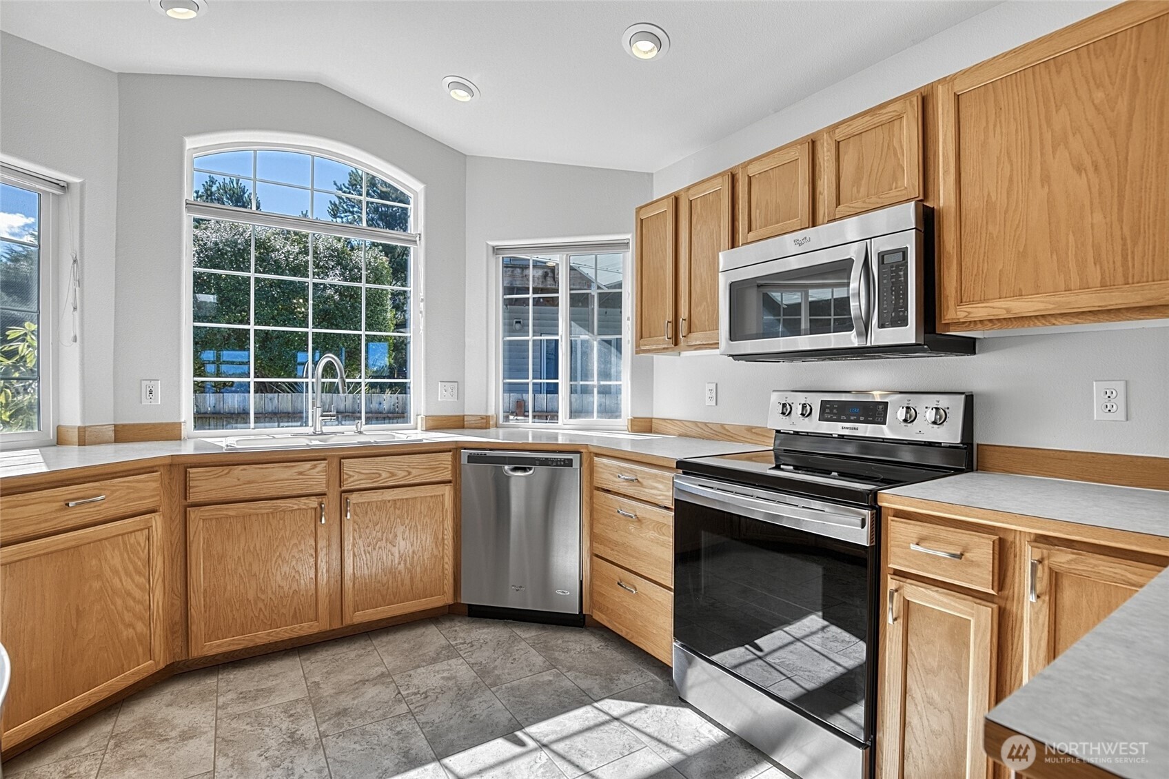 288 Overlake Street NE, Ocean Shores, WA 98569